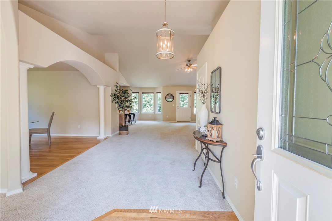 9254 Sidney Road Southwest Port Orchard, WA 98367 - Photo 7 of 34 Gallery Image 7
