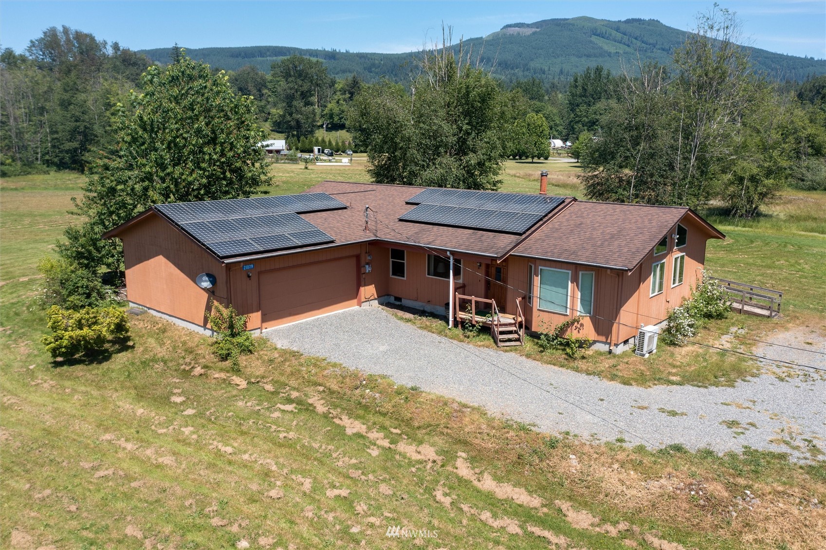 21079 Prairie Road Sedro-Woolley, WA 98284 - Photo 1 of 36 Gallery Image 1