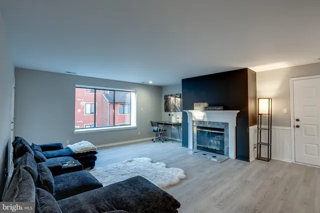 $250,000 | 2711B Sussex Court, Mount Laurel, NJ 08054