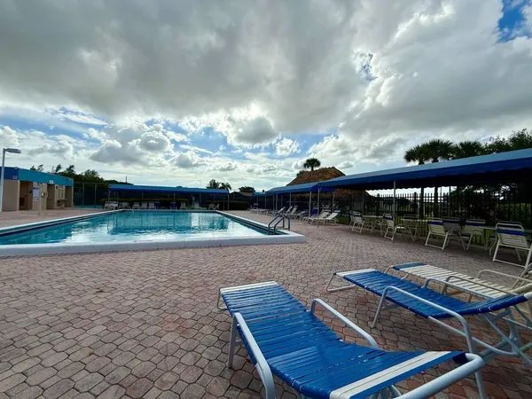 $319,900 | 5496 Viburnum Circle, Delray Beach, FL 33484