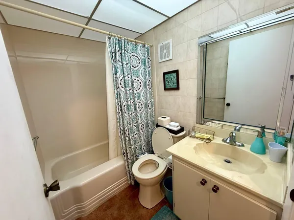 $319,900 | 5496 Viburnum Circle, Delray Beach, FL 33484