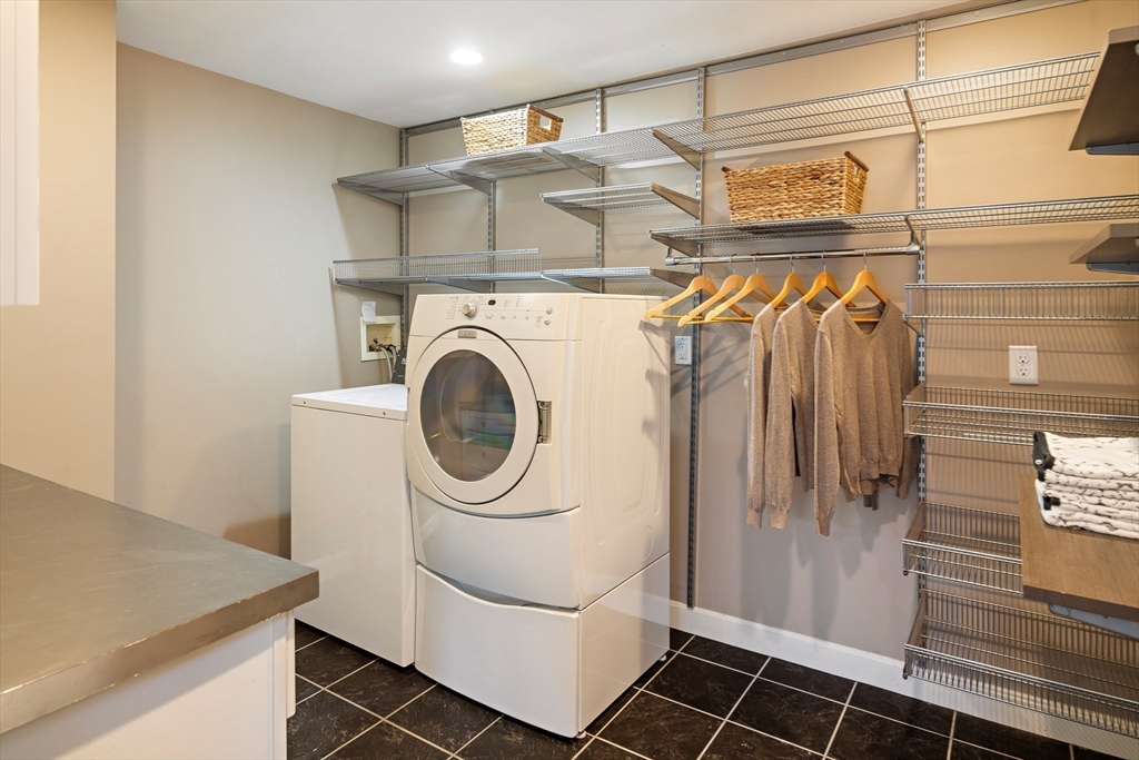 233 Rutledge Road Belmont, MA 02478 - Photo 11 of 27