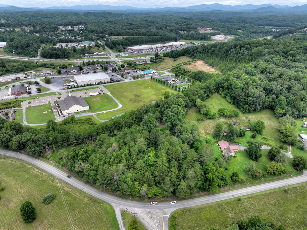 5171 Old Highway 76 Blue Ridge, GA 30513 - Photo 30 of 31 Gallery Image 30
