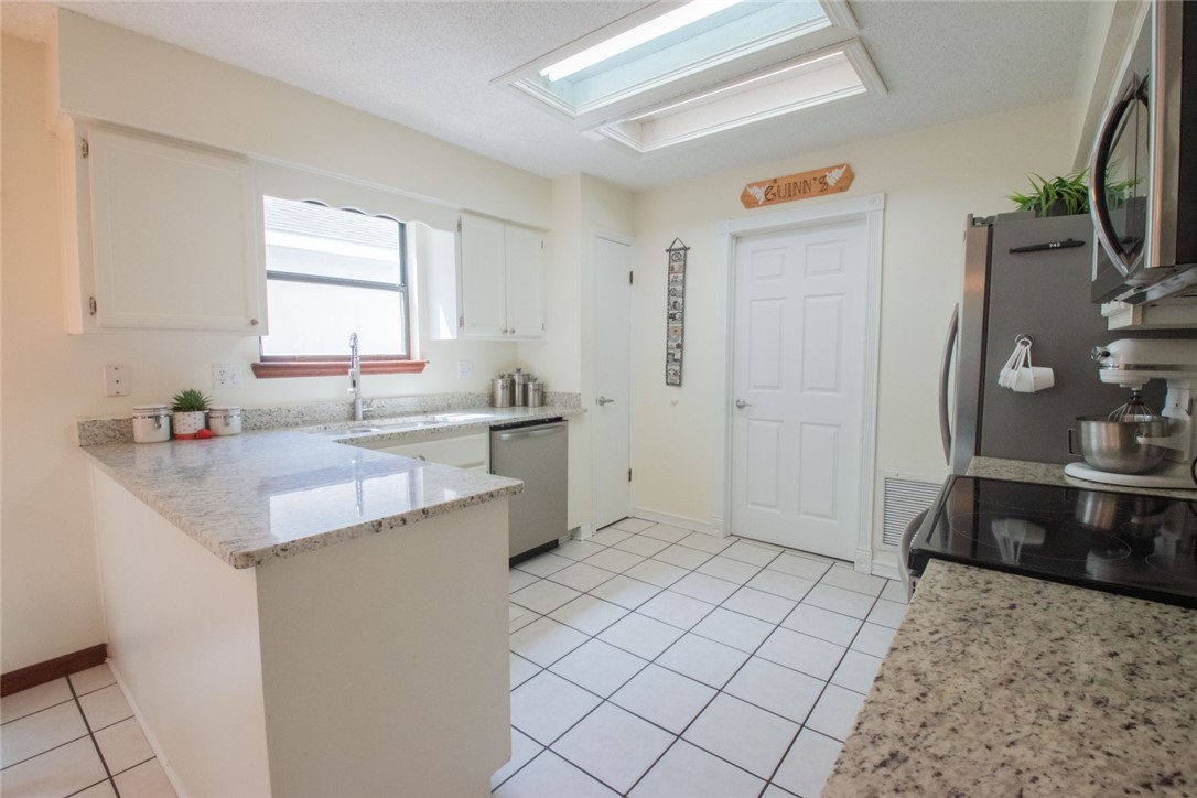 301 Millers Trace Drive St. Marys, GA 31558 - Photo 10 of 33