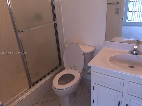 $2,550 | 11527 Southwest 64th Street, Unit F, Miami, FL 33173