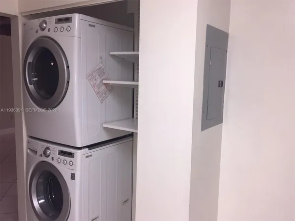 $2,550 | 11527 Southwest 64th Street, Unit F, Miami, FL 33173