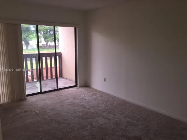 $2,700 | 11527 Southwest 64th Street, Unit F, Miami, FL 33173
