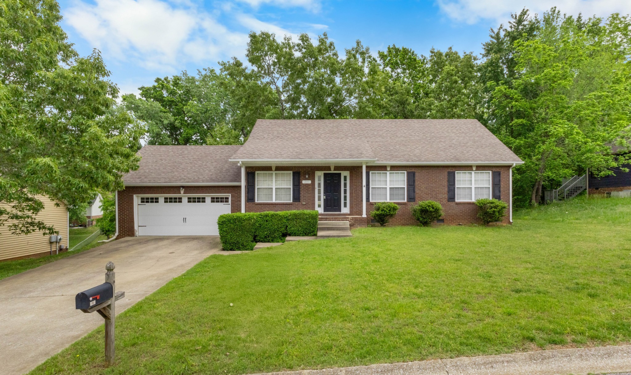 271 Shiloh Road Clarksville, TN 37042 - Photo 1 of 25 Gallery Image 1