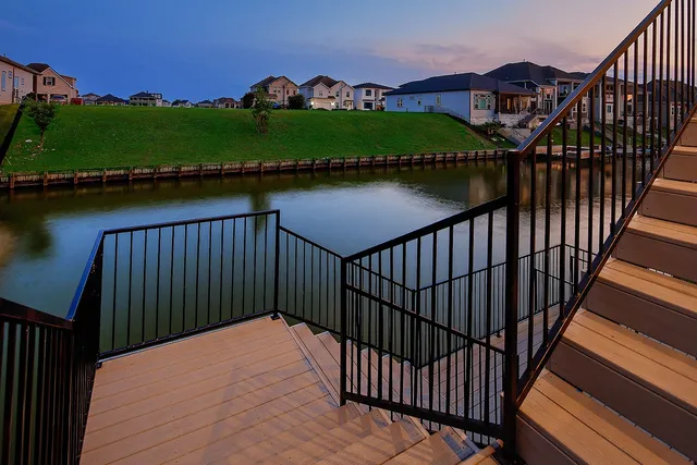 a balcony with an outdoor space