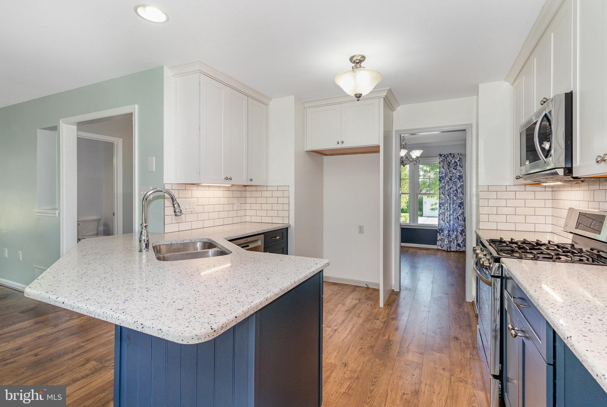 12 Orion Road Boiling Springs, PA 17007 - Photo 11 of 37 Kitchen