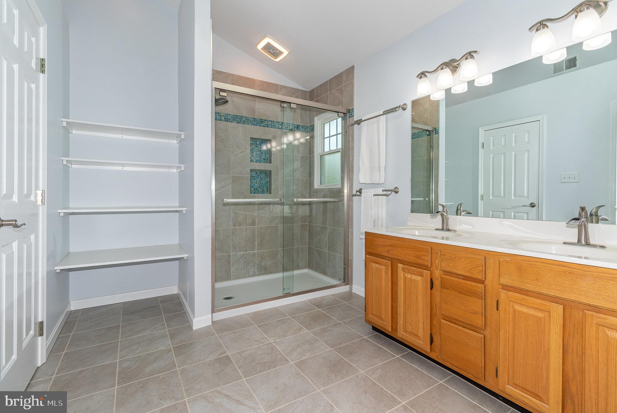 12 Orion Road Boiling Springs, PA 17007 - Photo 18 of 37 Primary Bath
