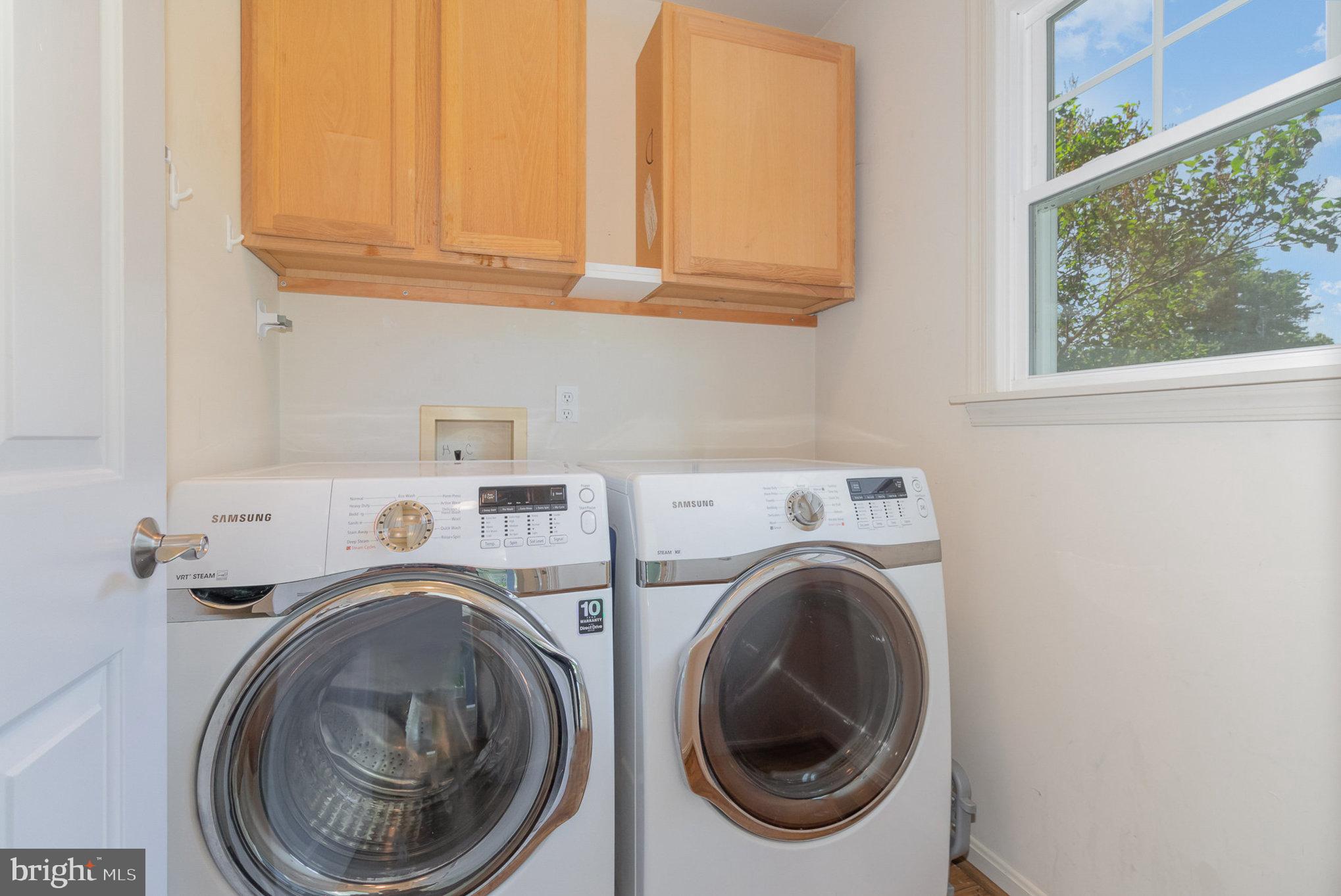 12 Orion Road Boiling Springs, PA 17007 - Photo 28 of 37 Laundry