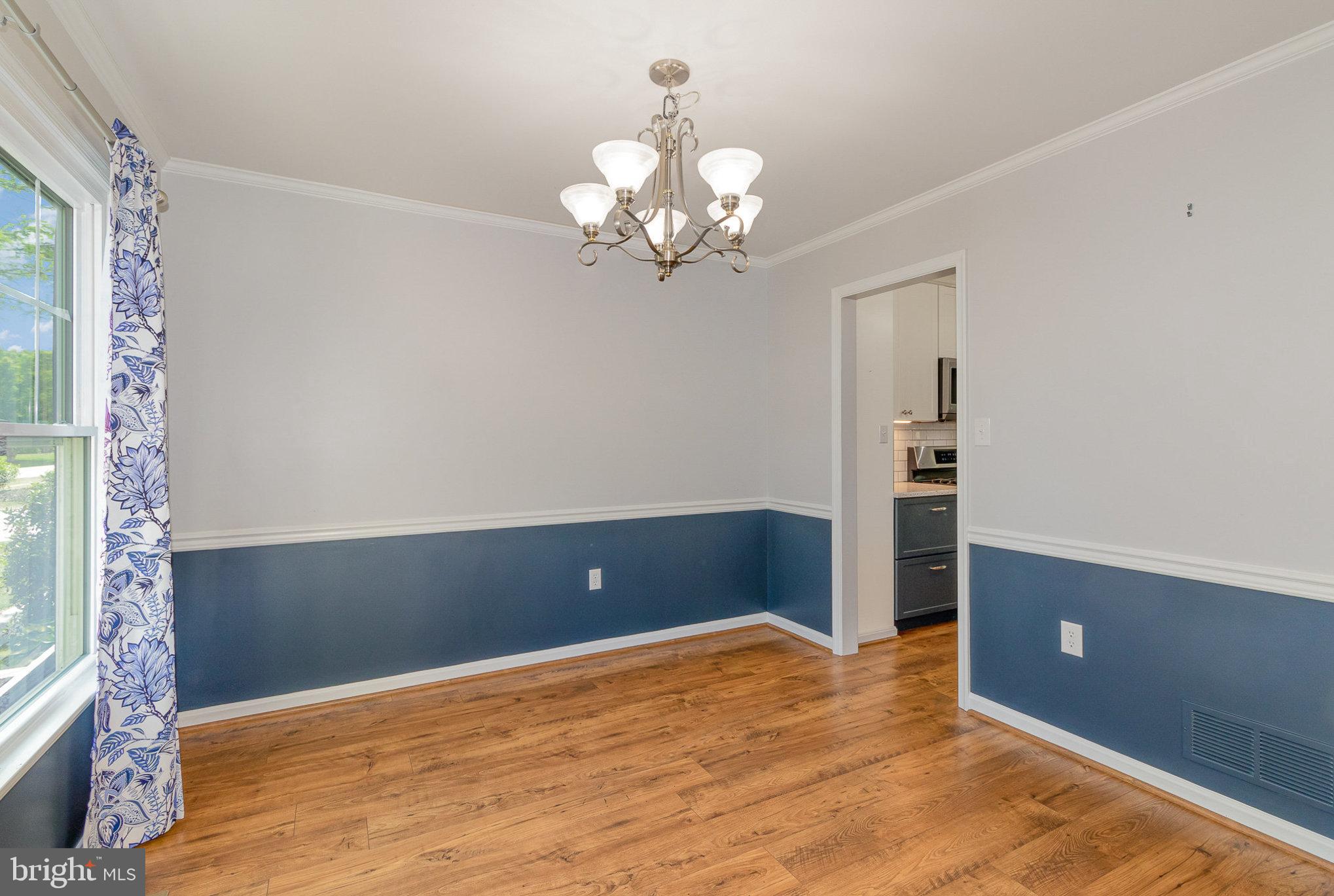 12 Orion Road Boiling Springs, PA 17007 - Photo 4 of 37 Dining room