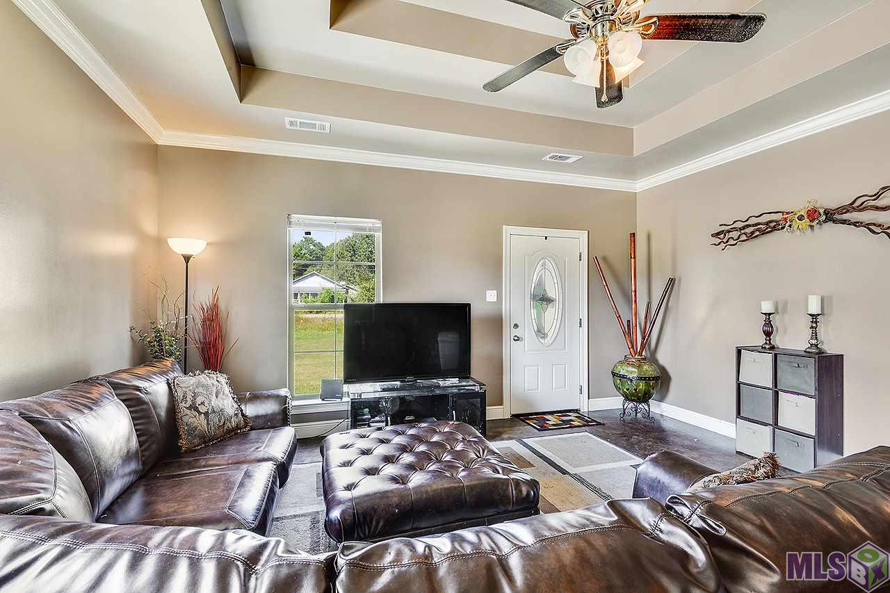 11070 Springfield Road Denham Springs, LA 70706 - Photo 5 of 11