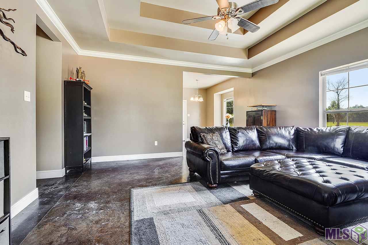 11070 Springfield Road Denham Springs, LA 70706 - Photo 6 of 11