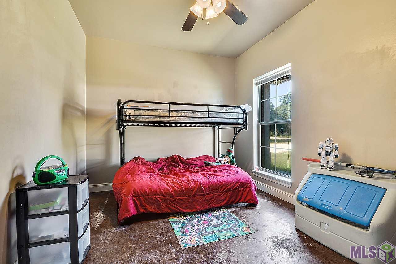 11070 Springfield Road Denham Springs, LA 70706 - Photo 7 of 11