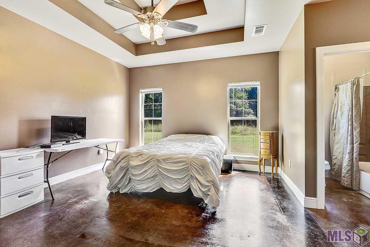 11070 Springfield Road Denham Springs, LA 70706 - Photo 9 of 11