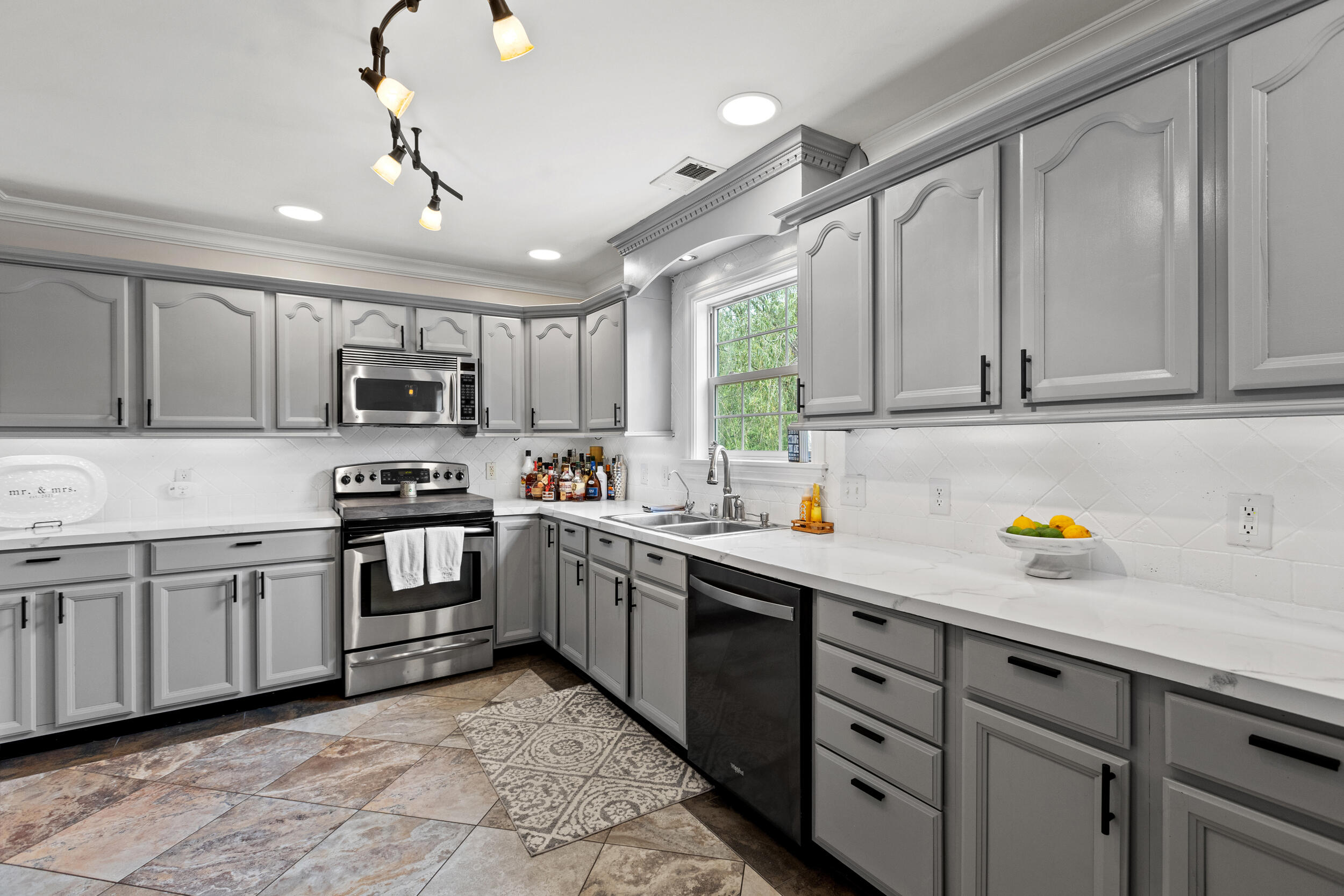 500 Williams Road Nicholasville, KY 40356 - Photo 17 of 38 Kitchen
