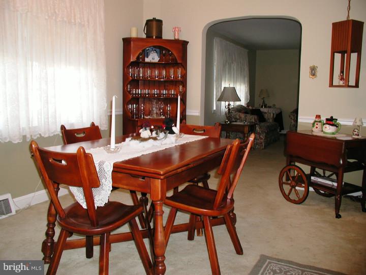 202 Heatherwood Road Havertown, PA 19083 - Photo 2 of 25 Dining Room