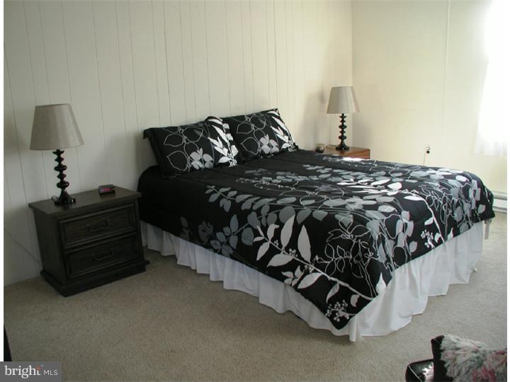202 Heatherwood Road Havertown, PA 19083 - Photo 13 of 25 Bedroom 4