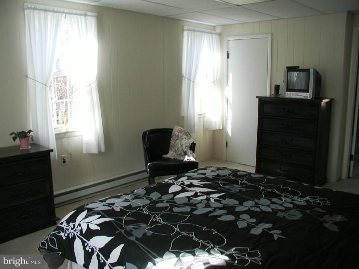 202 Heatherwood Road Havertown, PA 19083 - Photo 15 of 25 Bedroom 4