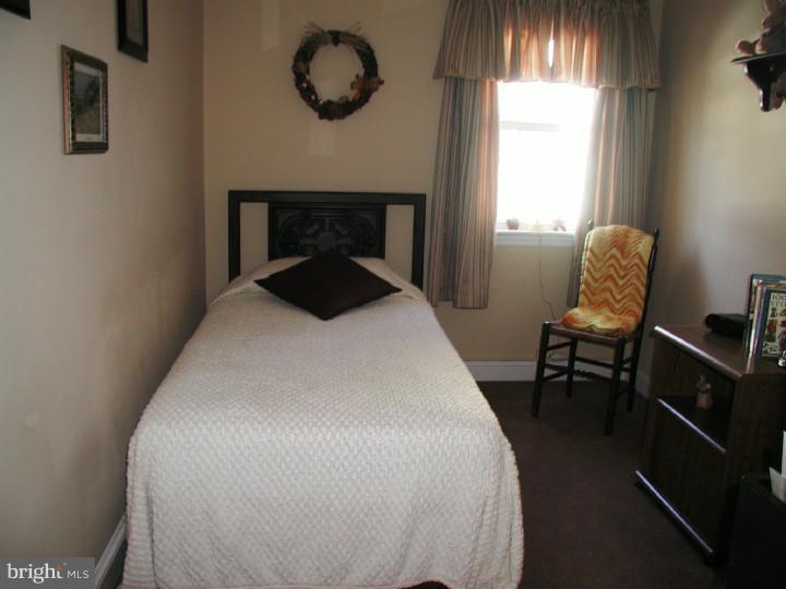 202 Heatherwood Road Havertown, PA 19083 - Photo 16 of 25 Bedroom 2