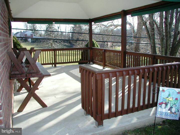 202 Heatherwood Road Havertown, PA 19083 - Photo 19 of 25 Porch