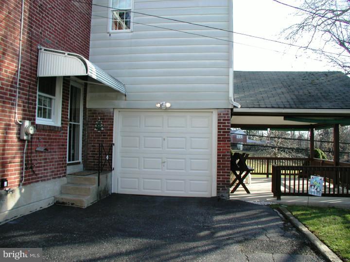 202 Heatherwood Road Havertown, PA 19083 - Photo 20 of 25 Garage