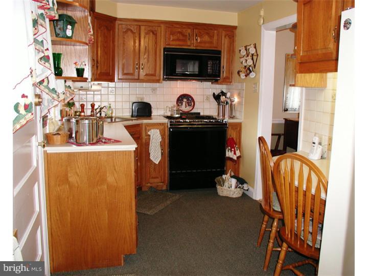 202 Heatherwood Road Havertown, PA 19083 - Photo 6 of 25 Kitchen