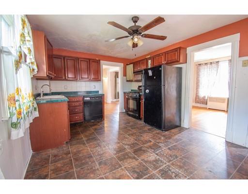 30 Russell Street Springfield, MA 01104 - Photo 3 of 14