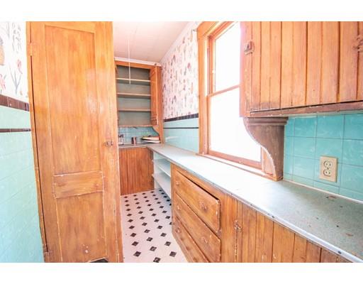 30 Russell Street Springfield, MA 01104 - Photo 4 of 14