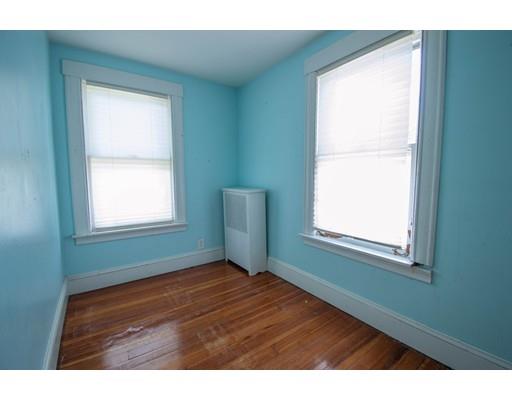 30 Russell Street Springfield, MA 01104 - Photo 8 of 14