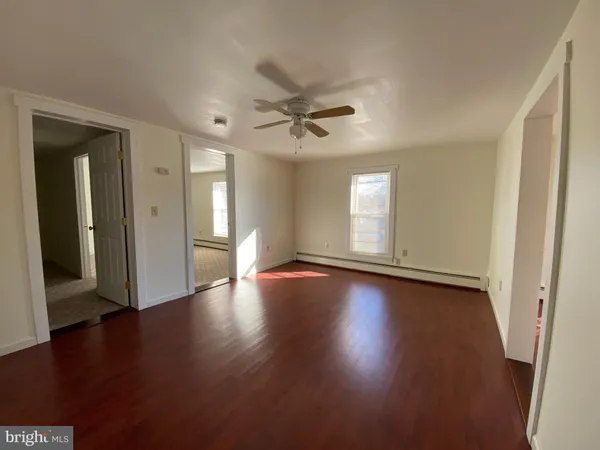 $1,095 | 9 East Big Spring Avenue, Unit 3, Newville, PA 17241