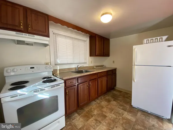 $1,095 | 9 East Big Spring Avenue, Unit 3, Newville, PA 17241