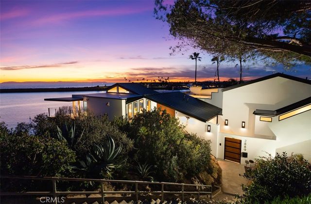 $16,500,000 | 2889 Way Lane, Corona del Mar, CA 92625