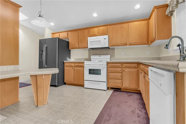 $315,000 | 5815 East La Palma Avenue, Unit 319, Anaheim, CA 92807