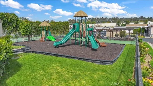 $315,000 | 5815 East La Palma Avenue, Unit 319, Anaheim, CA 92807