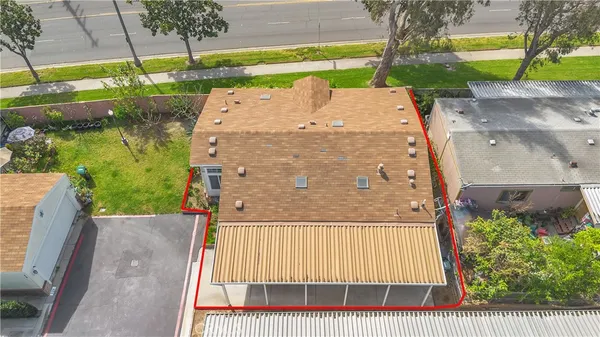 $315,000 | 5815 East La Palma Avenue, Unit 319, Anaheim, CA 92807