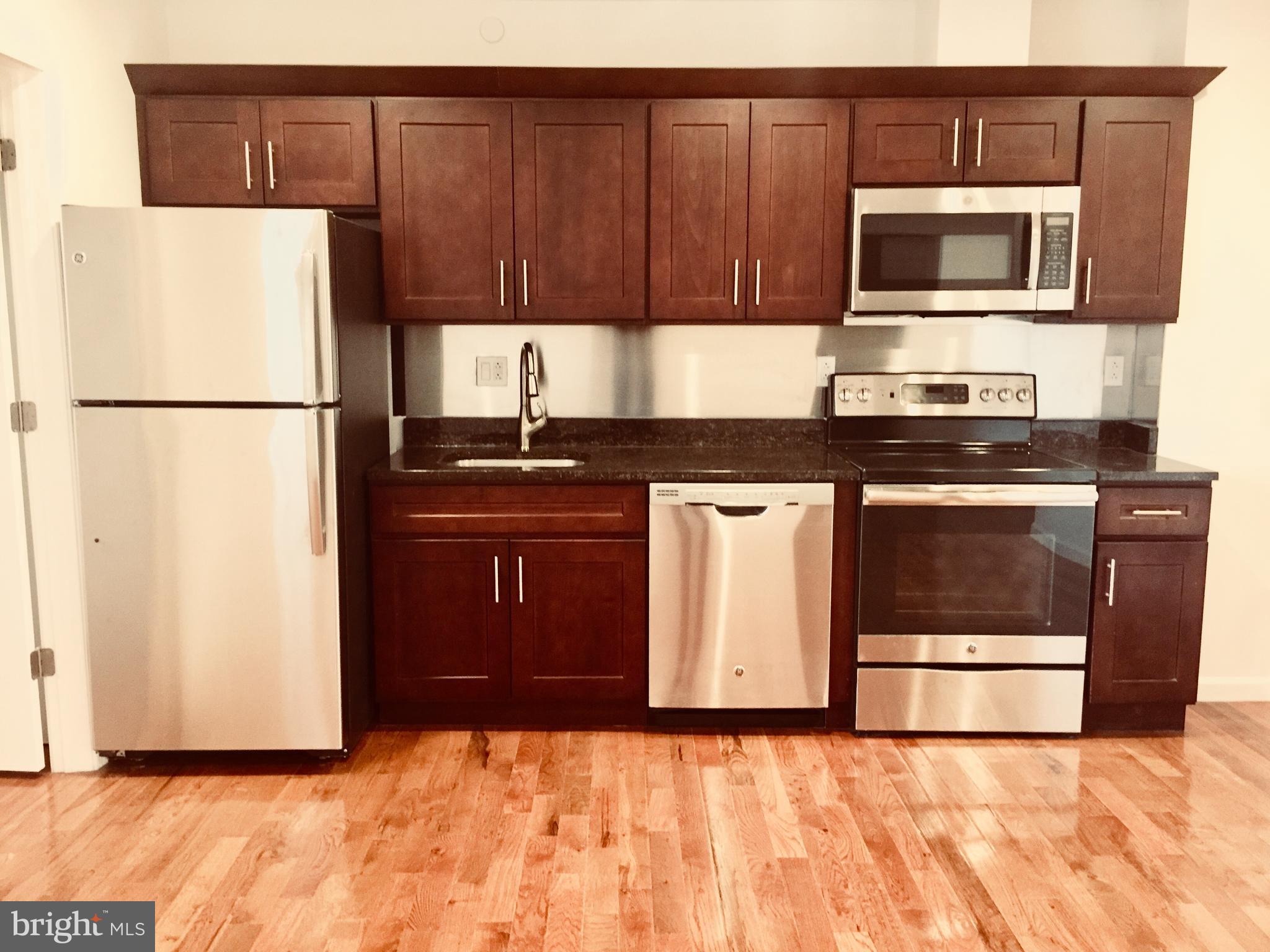 1800-8 Ridge Avenue, Unit 4 Philadelphia, PA 19130 - Photo 2 of 15