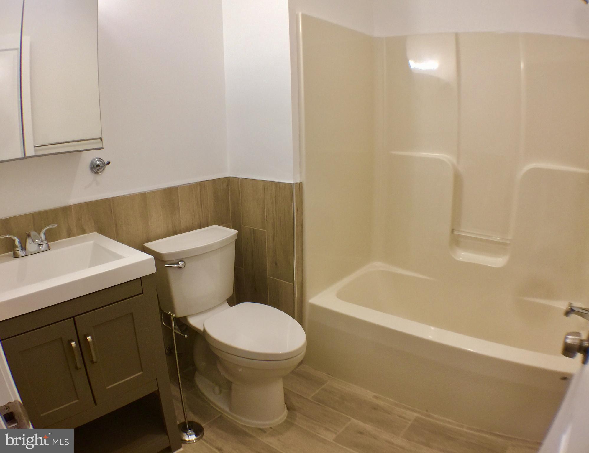 1800-8 Ridge Avenue, Unit 4 Philadelphia, PA 19130 - Photo 3 of 15