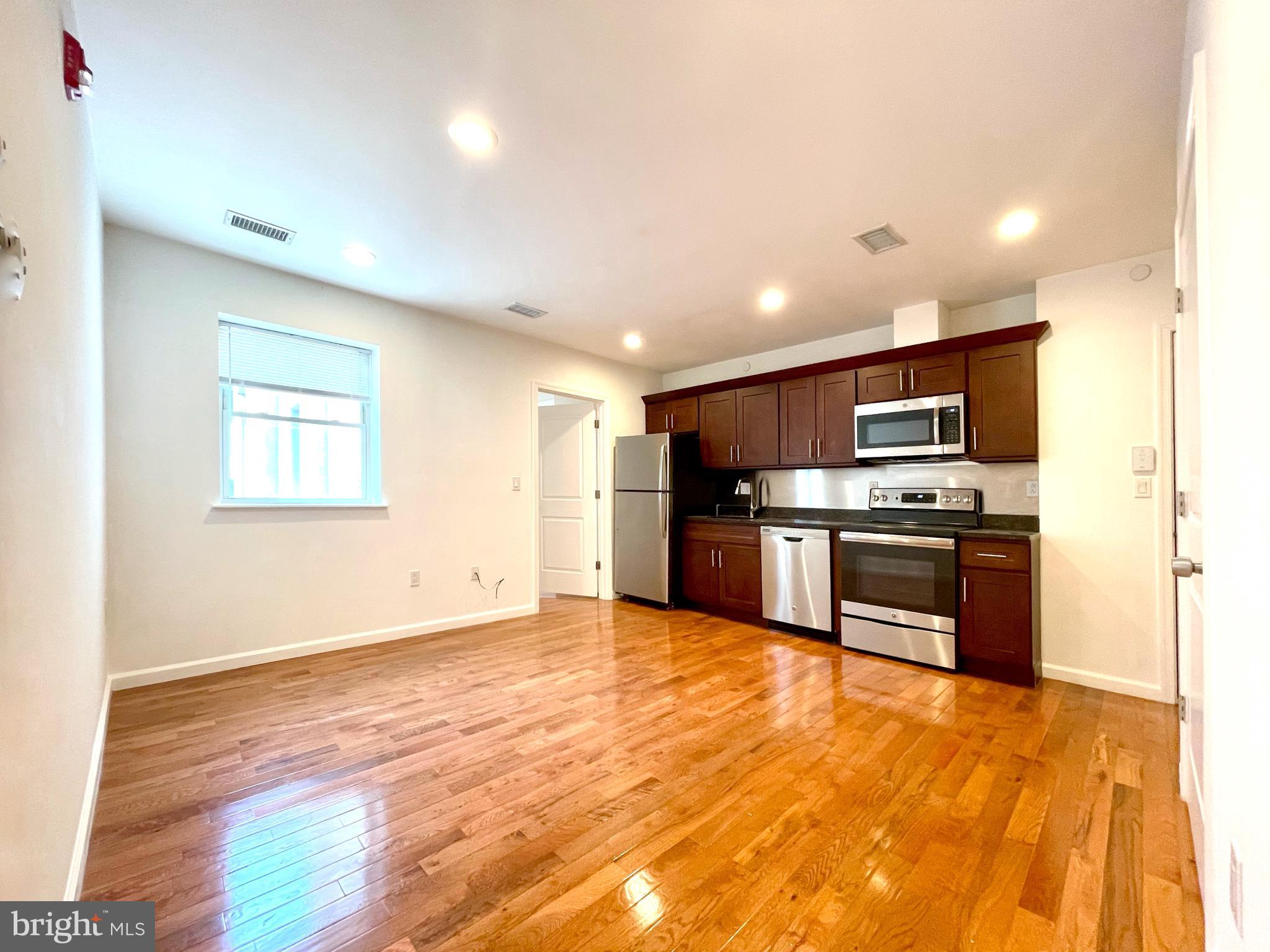 1800-8 Ridge Avenue, Unit 4 Philadelphia, PA 19130 - Photo 7 of 15