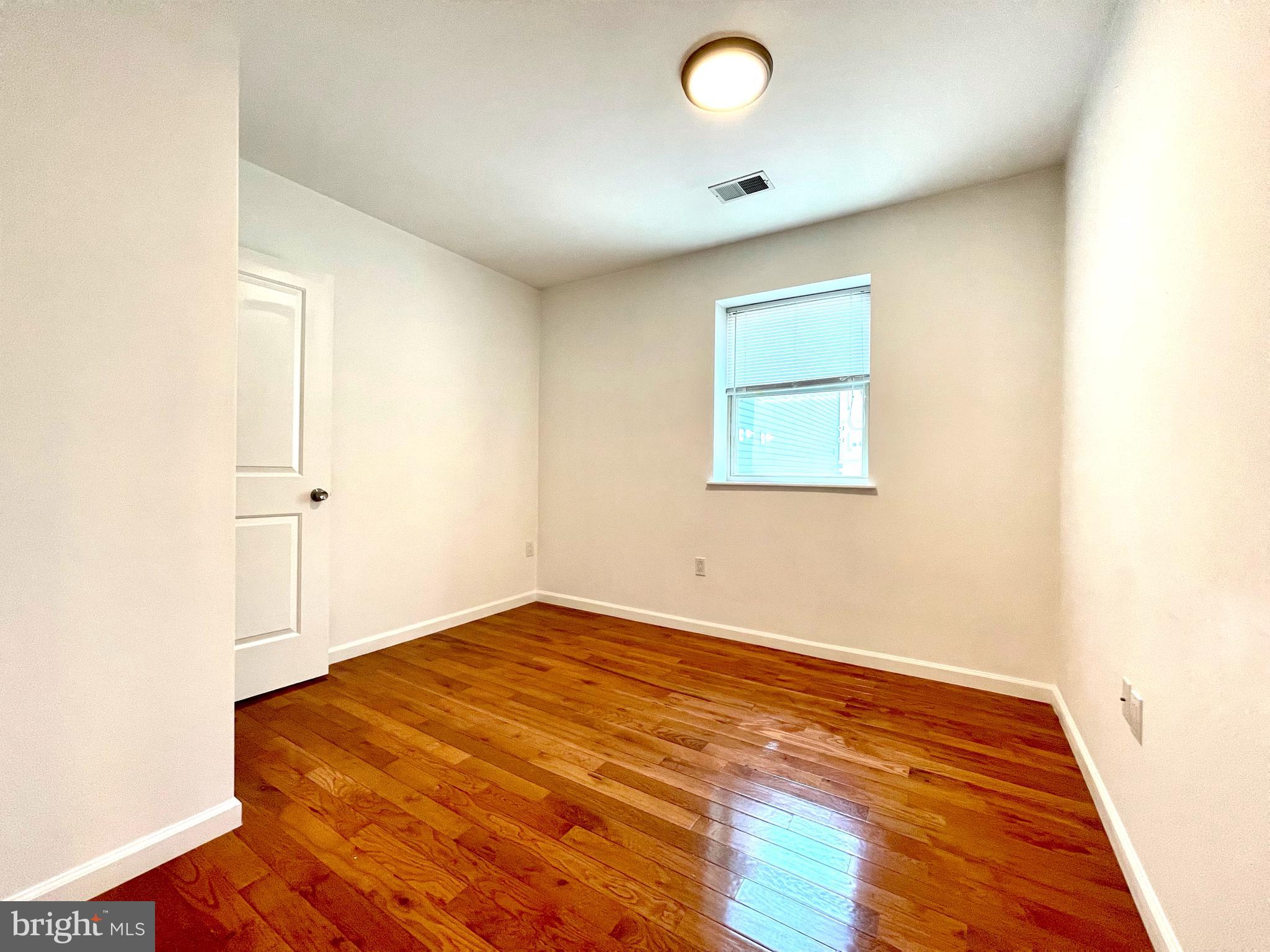 1800-8 Ridge Avenue, Unit 4 Philadelphia, PA 19130 - Photo 8 of 15