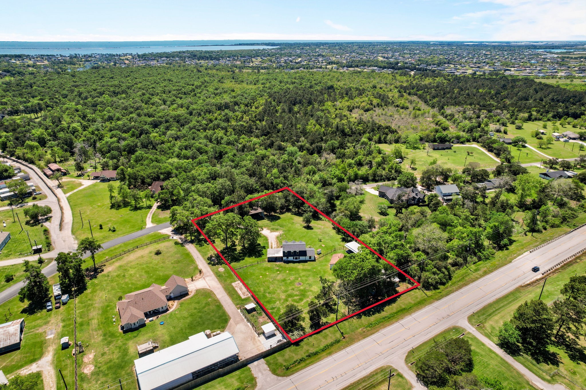 5123 Cotton Lake Road Cove, TX 77523 - Photo 4 of 43