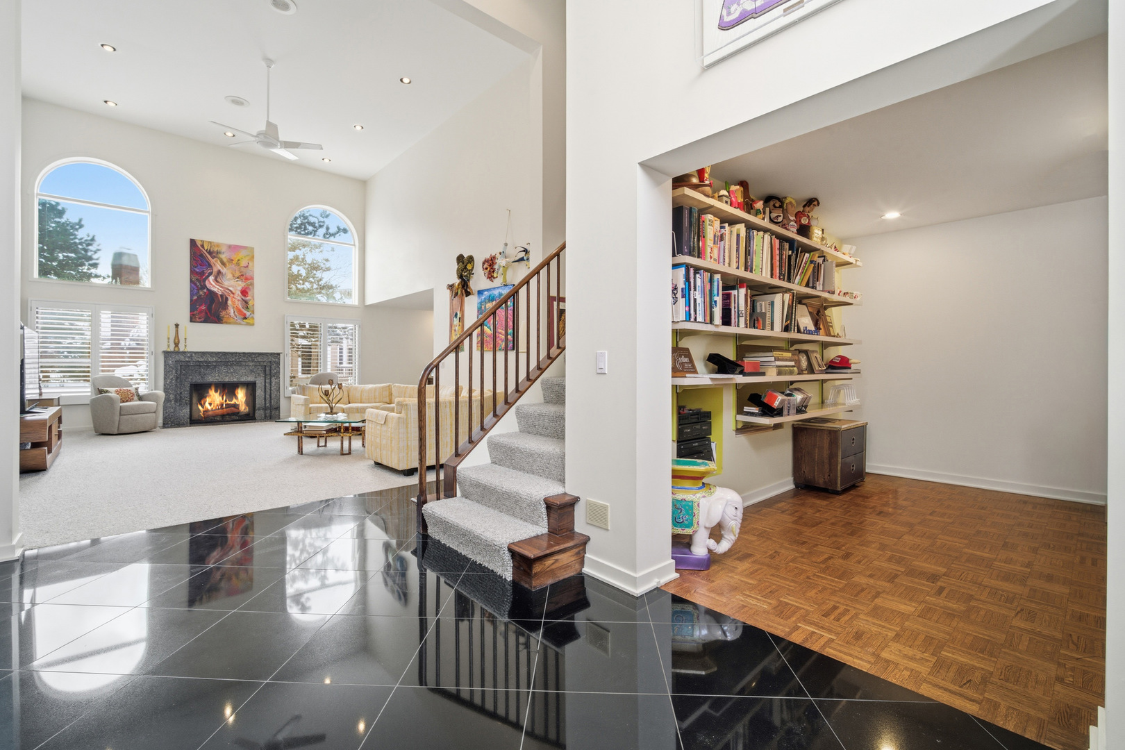 336 Rivershire Court Lincolnshire, IL 60069 - Photo 2 of 26