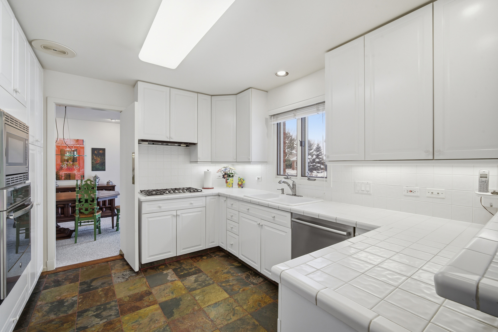 336 Rivershire Court Lincolnshire, IL 60069 - Photo 7 of 26