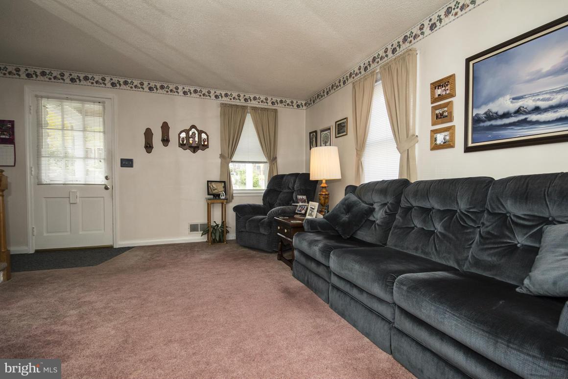 8309 Bon Air Road Baltimore, MD 21234 - Photo 6 of 22 Living Room
