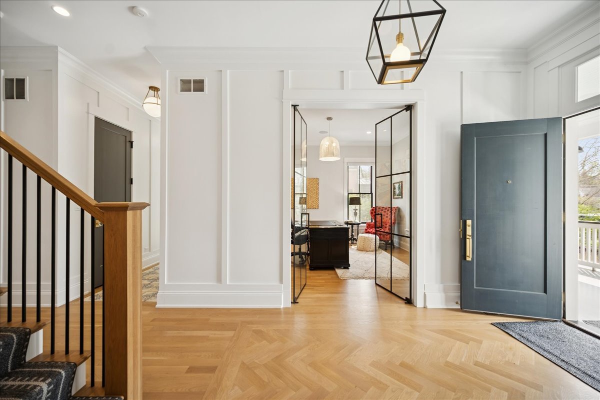 610 Forest Avenue Wilmette, IL 60091 - Photo 20 of 77