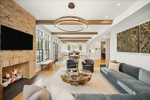$5,200,000 | 610 Forest Avenue, Wilmette, IL 60091
