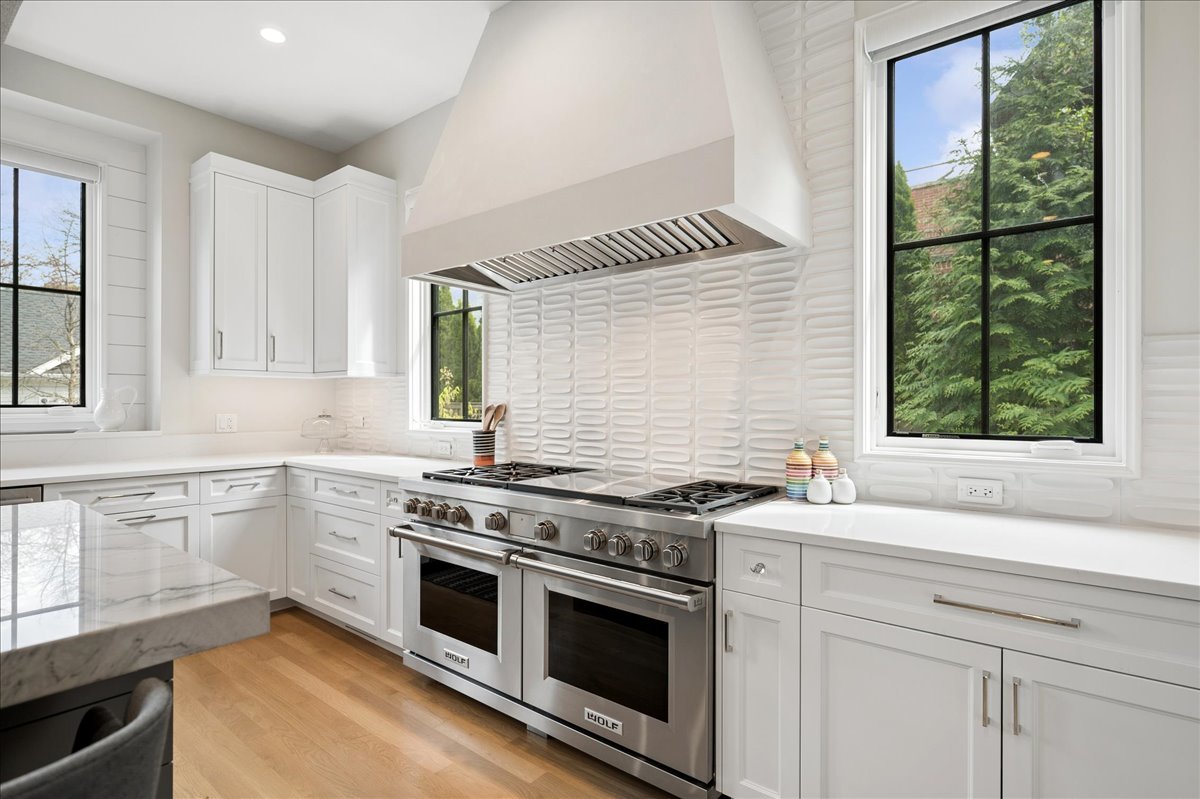 610 Forest Avenue Wilmette, IL 60091 - Photo 34 of 77