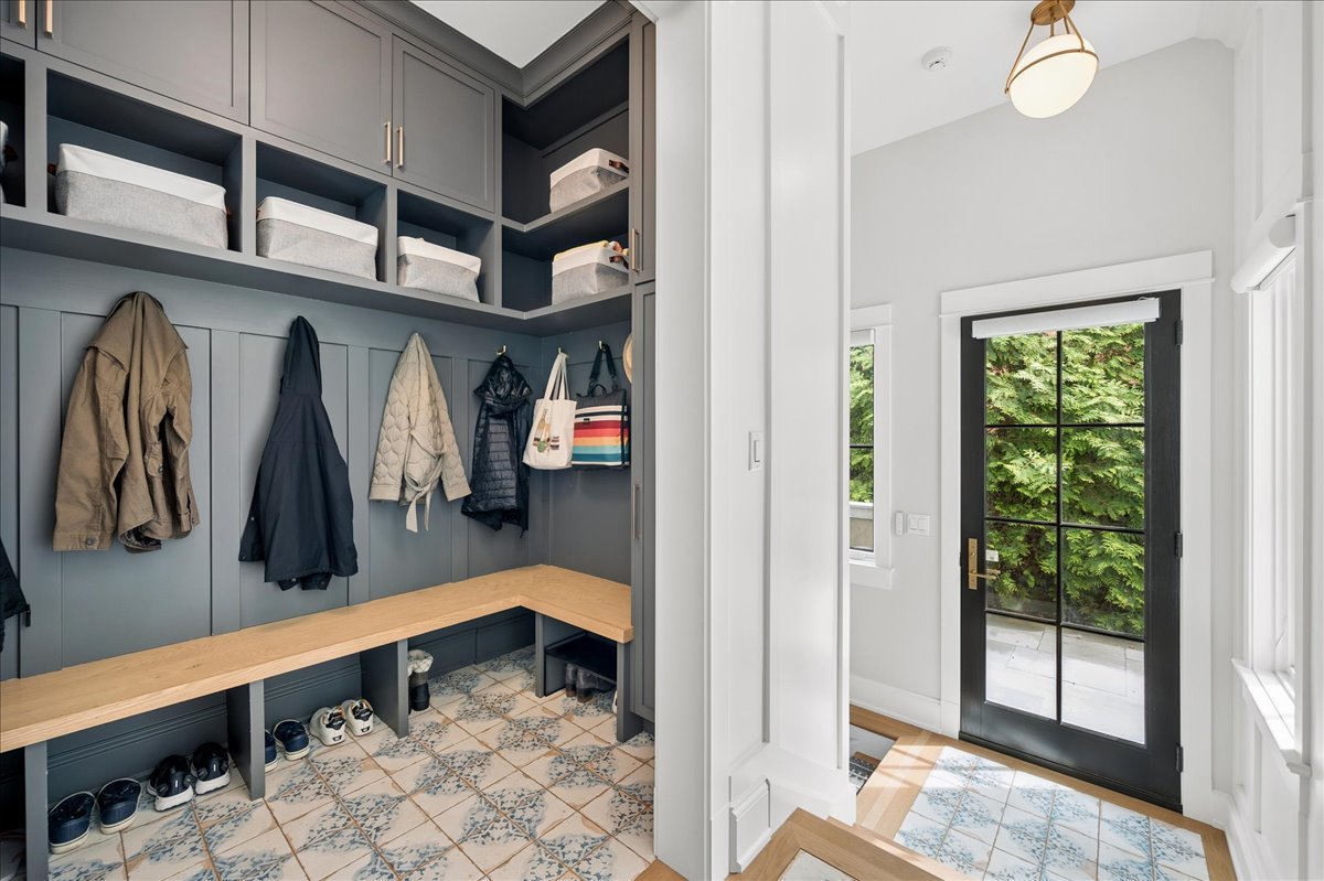 610 Forest Avenue Wilmette, IL 60091 - Photo 37 of 77